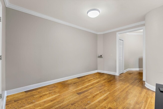 Foto del edificio - 151 Sip Ave