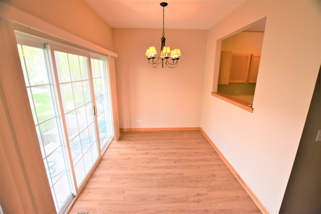 Building Photo - 748 County Line Rd
