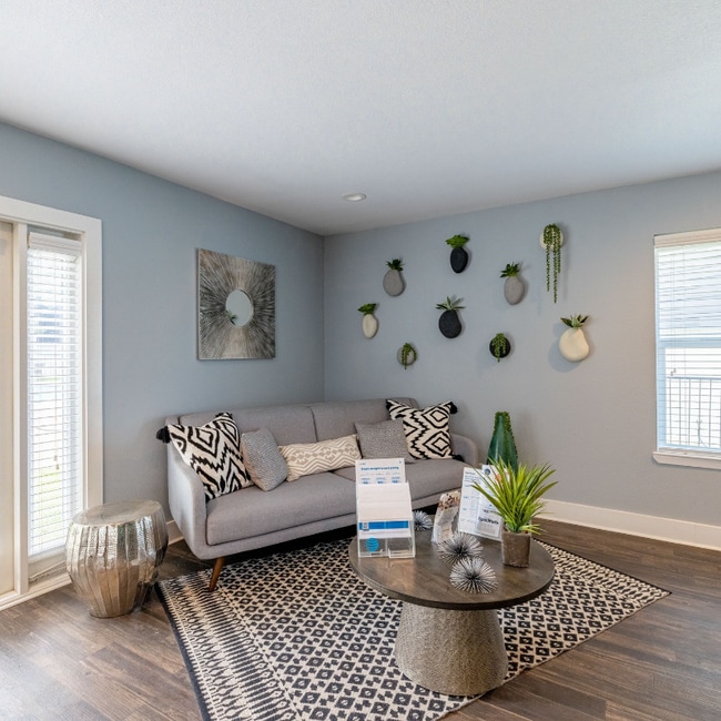 Building Photo - 531 Bedford Rd