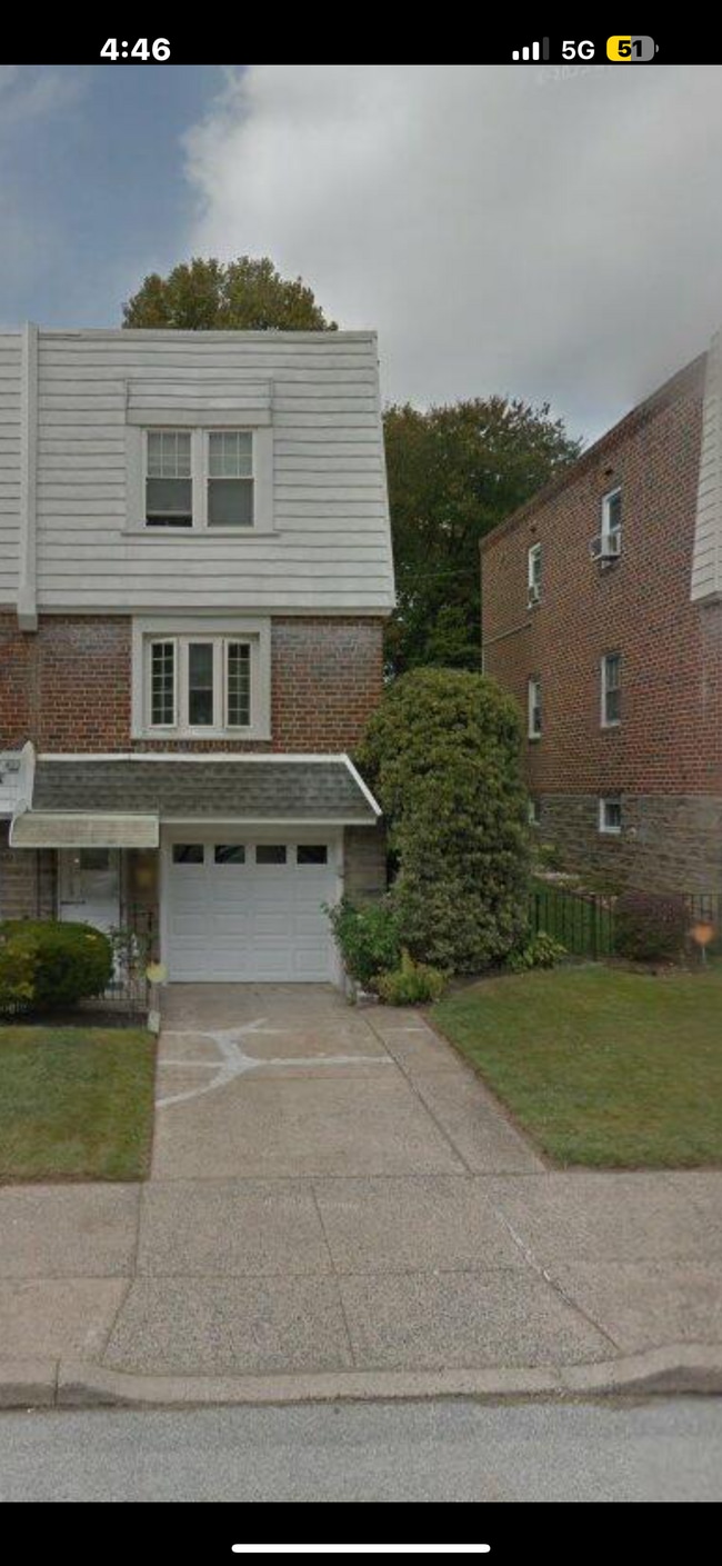Building Photo - 66 Suburban Ln