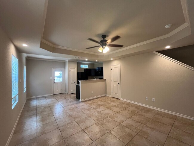 Foto del edificio - 6862 Lakeview Dr.