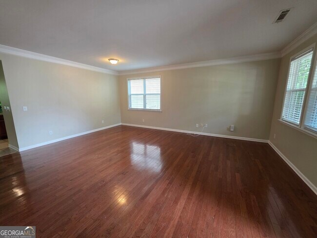 Foto del edificio - 46 Brookview Dr