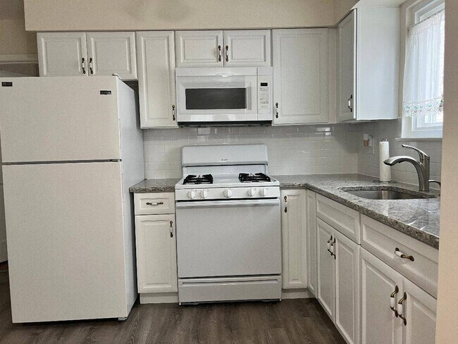 Foto del edificio - 326 Nome Ave