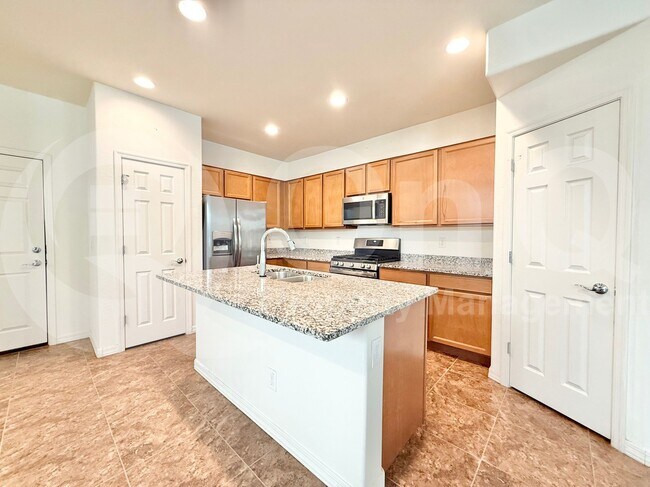 Building Photo - 3706 S 57th Ln