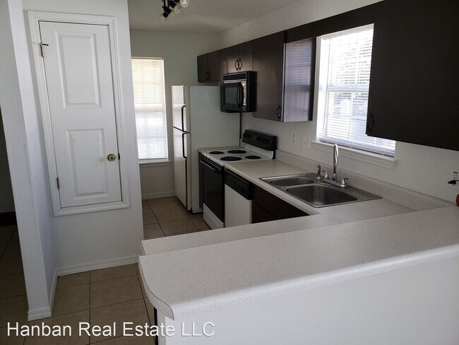 Building Photo - 2 br, 1 bath House - 8132 Heirloom Dr