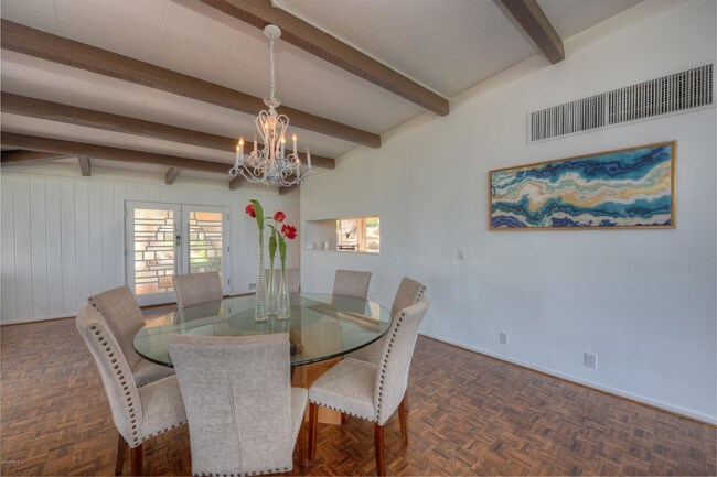 Foto del edificio - 5719 E Starlight Way