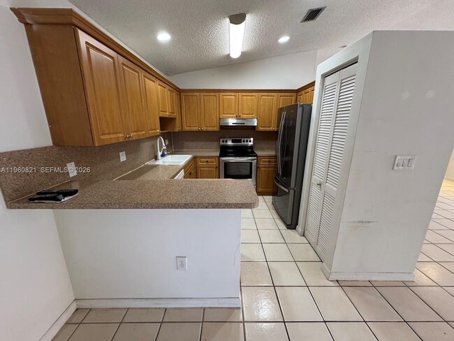 Building Photo - 8273 NW 188th Terrace