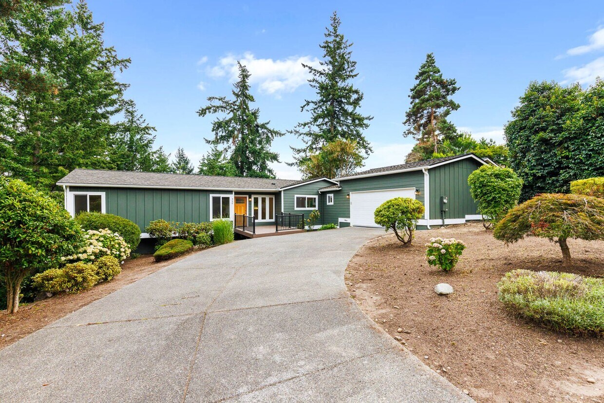 Foto principal - 930 178th Pl NE