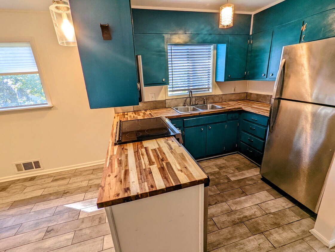 Foto principal - 2940 Peek Rd NW