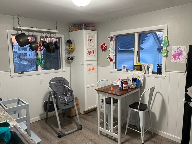 Foto del edificio - 547 Wilder St