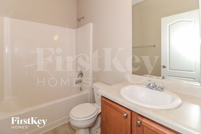 Foto del edificio - 3734 Humber Ct