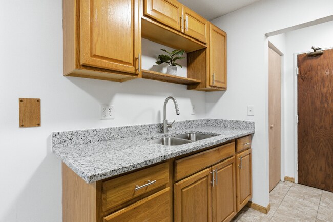 Foto del edificio - 1100 69th Ave N