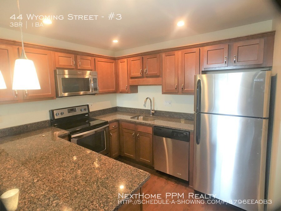 Foto principal - 44 Wyoming St