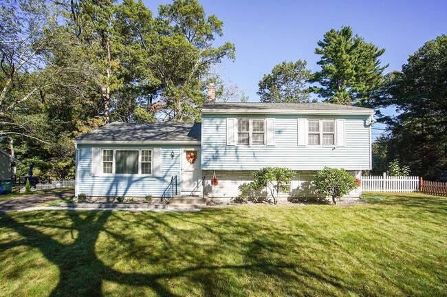 Photo - 70 S Tallyho Dr House