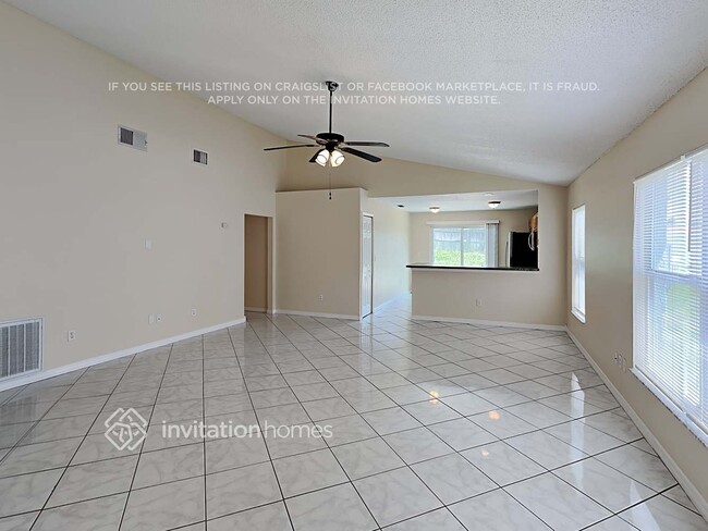 Building Photo - 129 Rollins Dr