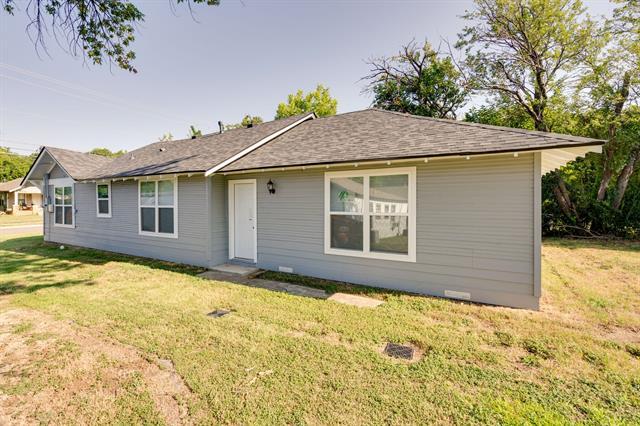 Building Photo - 1422 Bolivar St