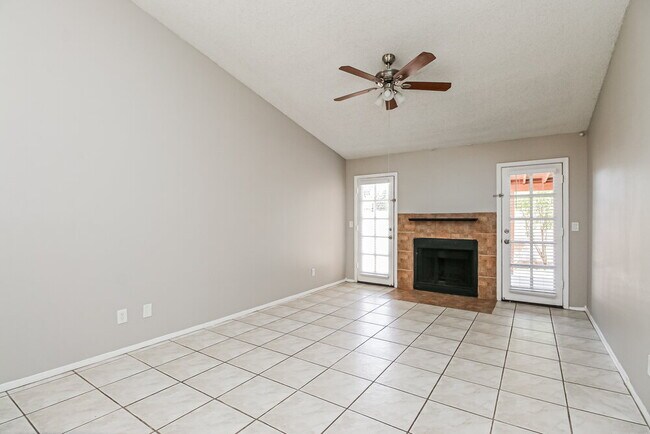 Foto del edificio - 2848 E Brown Rd
