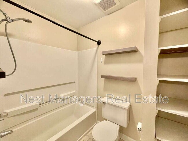 Foto del edificio - 1505 Diamond Rd