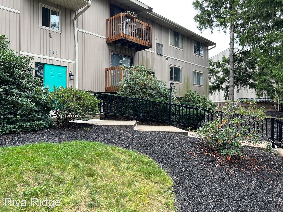 27503 Evergreen Run, Imperial, PA 15126 House Rental in Imperial, PA