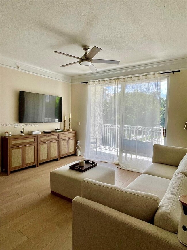 Building Photo - 4202 Myrtlewood Cir E