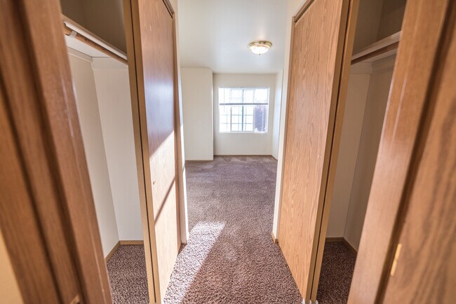 Foto del edificio - 2105 Yellowstone St