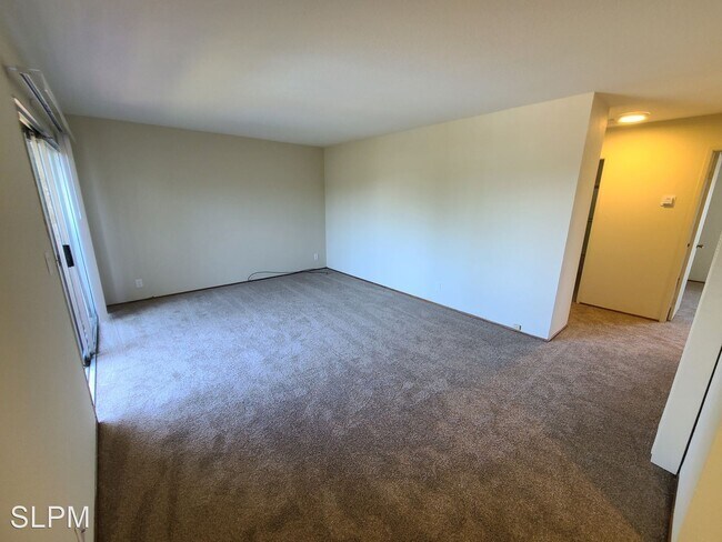 Building Photo - 2 br, 1 bath House - 20868 Wilbeam ave  Apt D