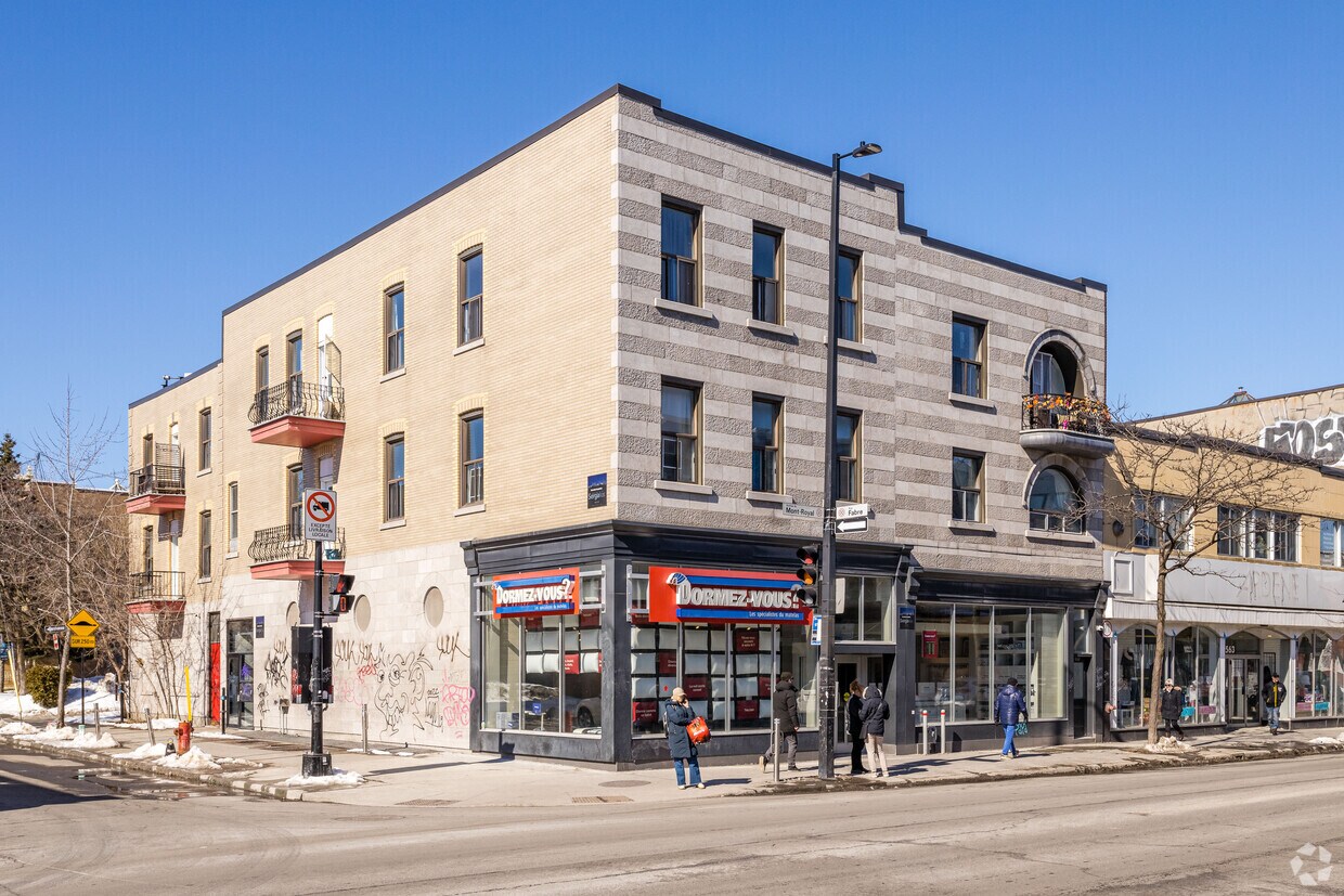 4505 Fabre 15511559 Mont Royal, Montréal, QC H8N 2V7 Apartments 4505