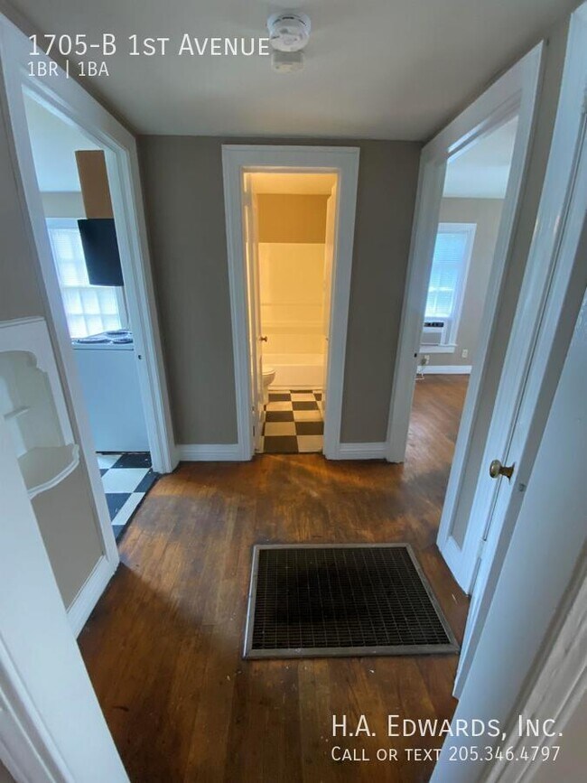 Building Photo - 1705 1st Ave