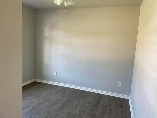 Building Photo - 279 Graystone Cir