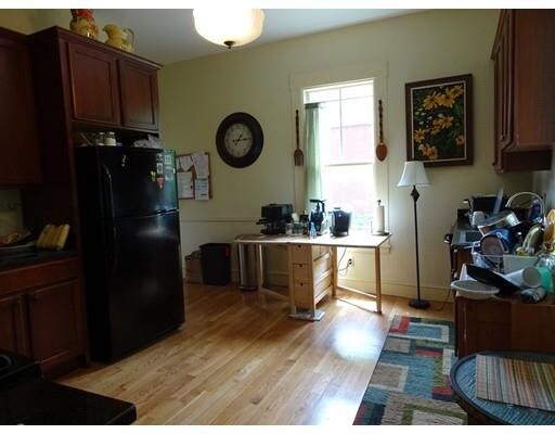 Foto del edificio - 337 Central St