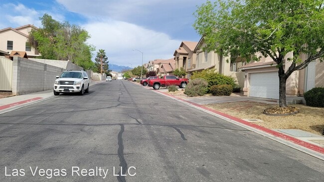 Building Photo - 3 br, 2.5 bath House - 8628HONE032023 8628...