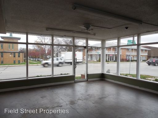 Building Photo - 201 W Saint Charles Rd