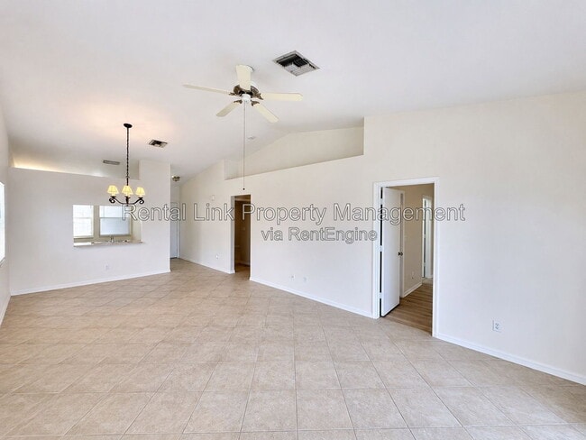 Foto del edificio - 320 SW 3rd Pl
