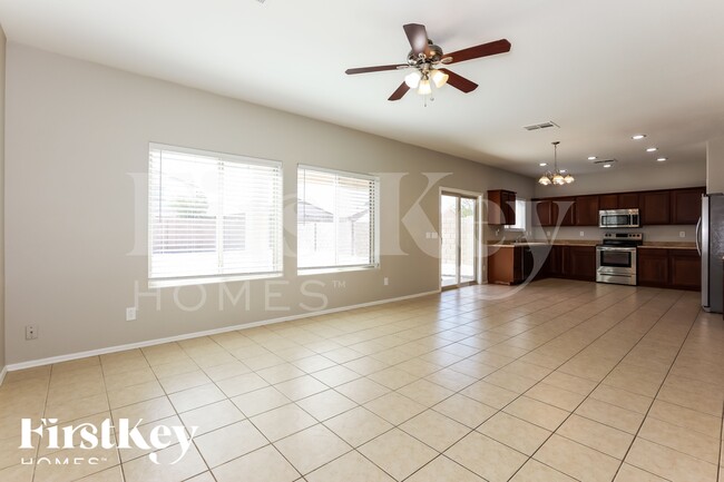 Building Photo - 1179 E Desert Springs Way