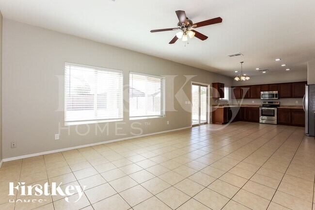 Foto del edificio - 1179 E Desert Springs Way