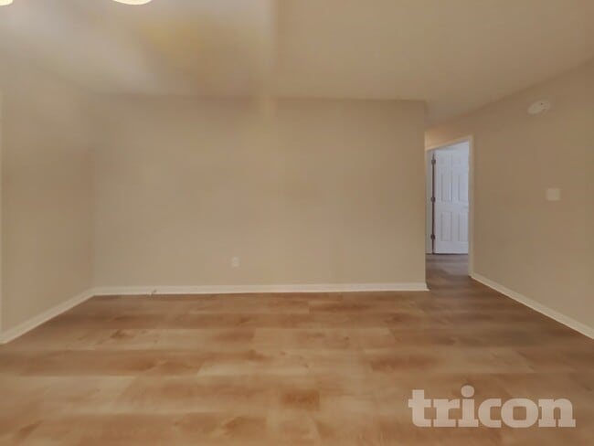 Building Photo - 114 Scarborough Ct