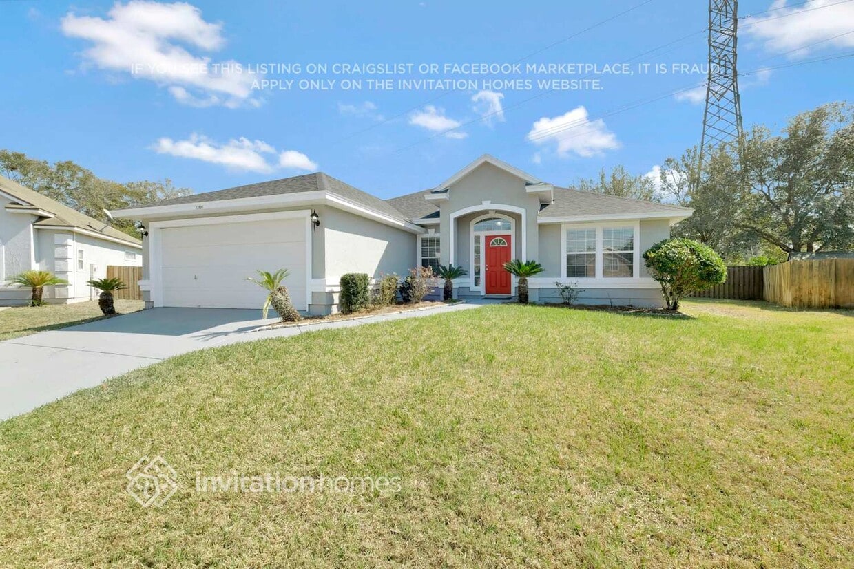 Primary Photo - 12096 Coachman Lakes Way