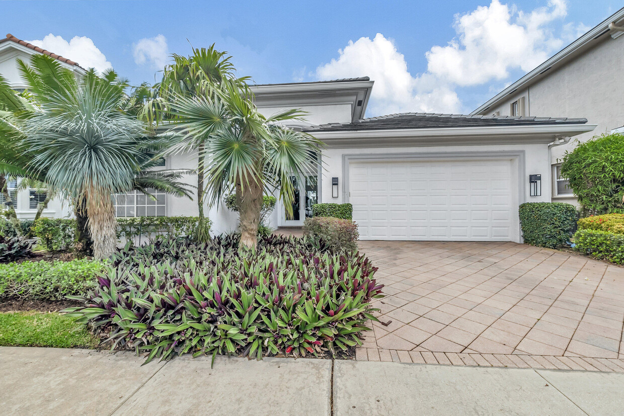 Foto principal - 4114 Briarcliff Cir