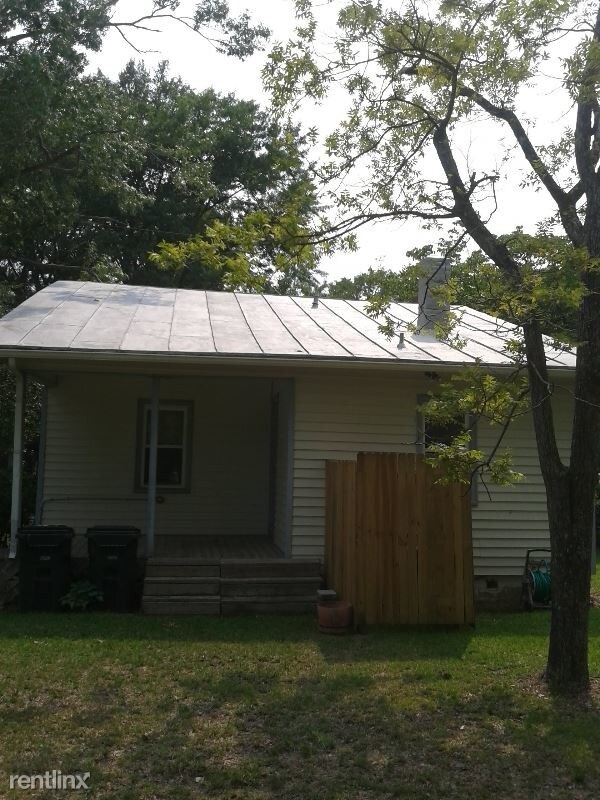 Building Photo - 3 br, 1.5 bath House - 1712 Fayetteville St