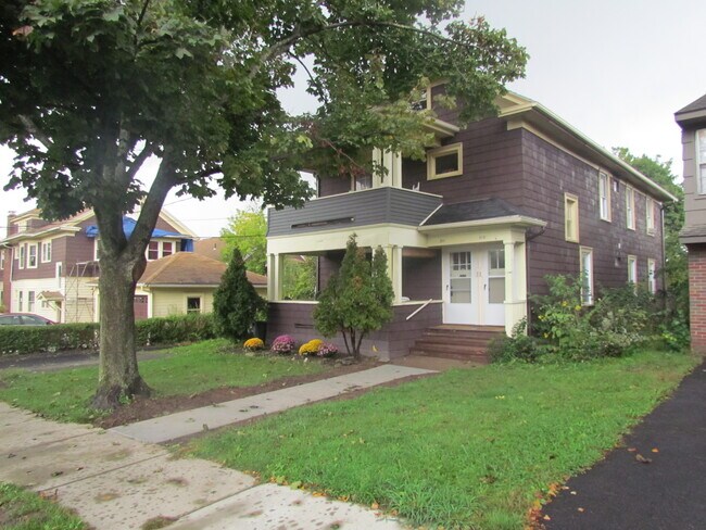 Building Photo - 311 Buckingham Ave