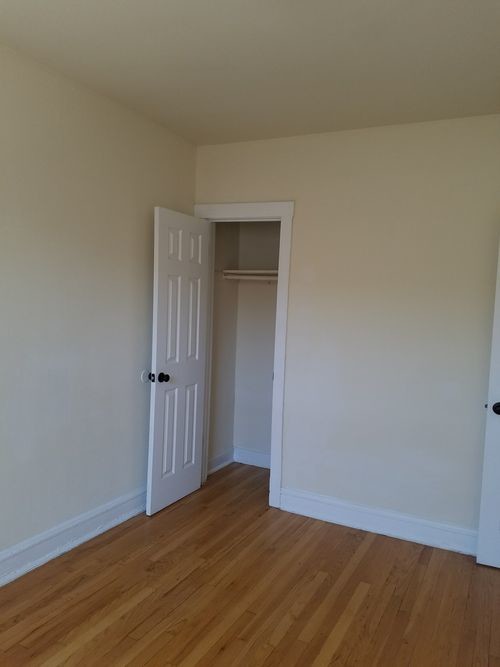 Foto principal - 2350 W Touhy Ave