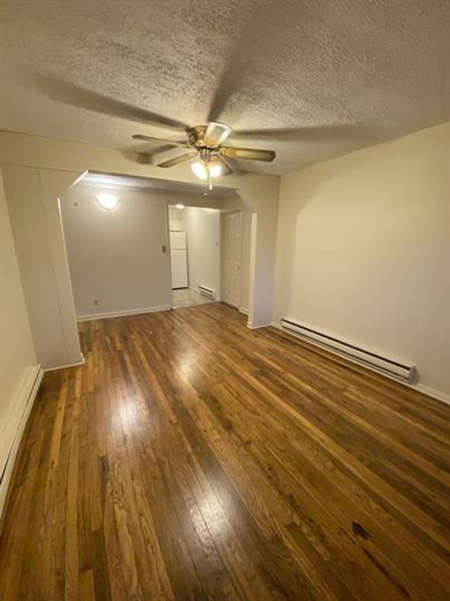 Foto del edificio - 902 S Walnut St