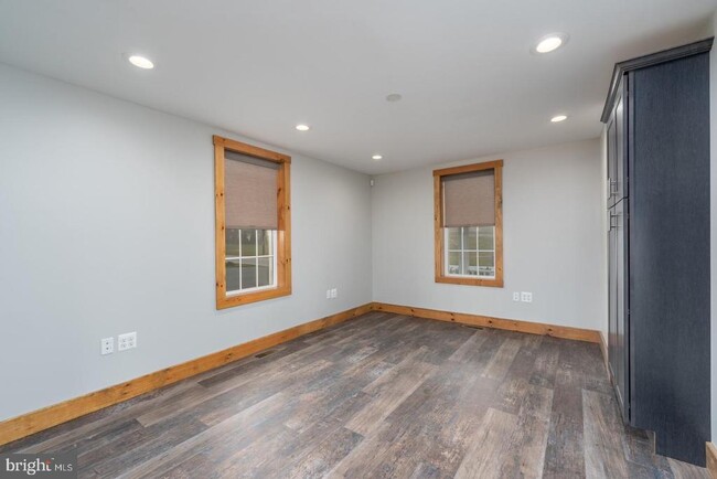 Foto del edificio - 12045 Glen Arm Rd