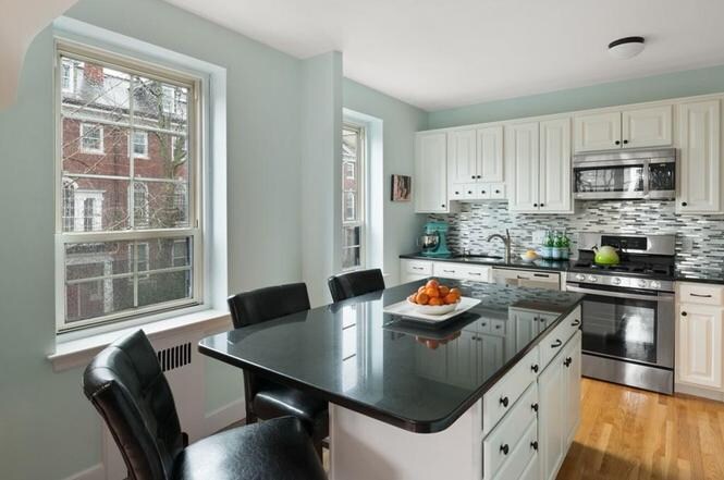 Primary Photo - 343 Tappan St