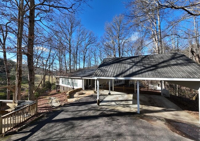 Photo - 3035 Skeenah Gap Rd House