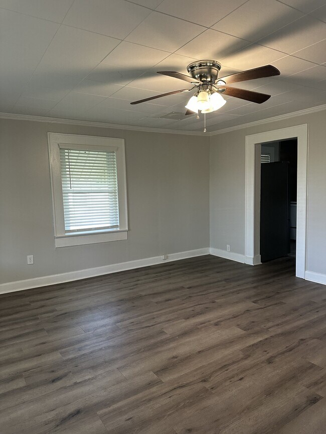 Foto del edificio - 615 Cassville Rd SE