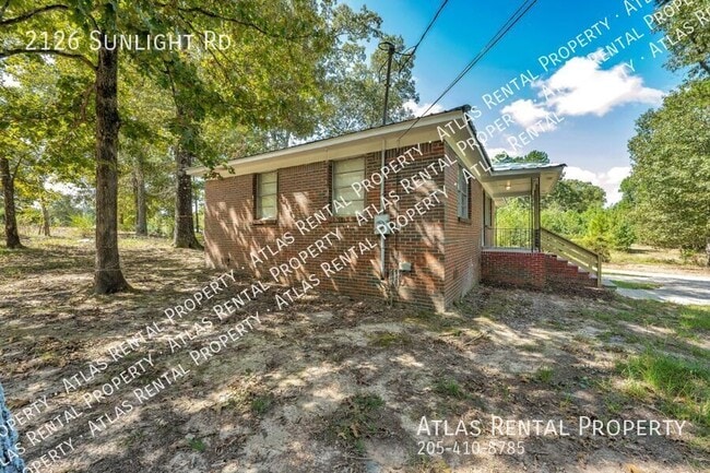Building Photo - 2126 Sunlight Rd
