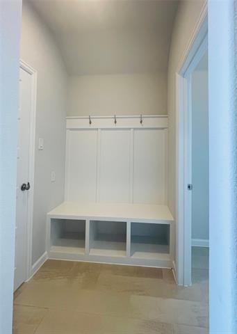 Foto del edificio - 2222 Rothbury Dr