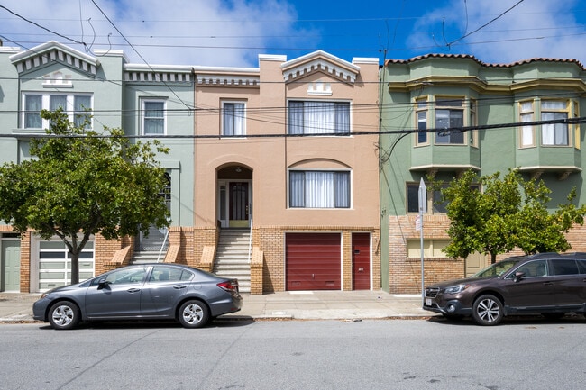 Building Photo - 615 18th Ave