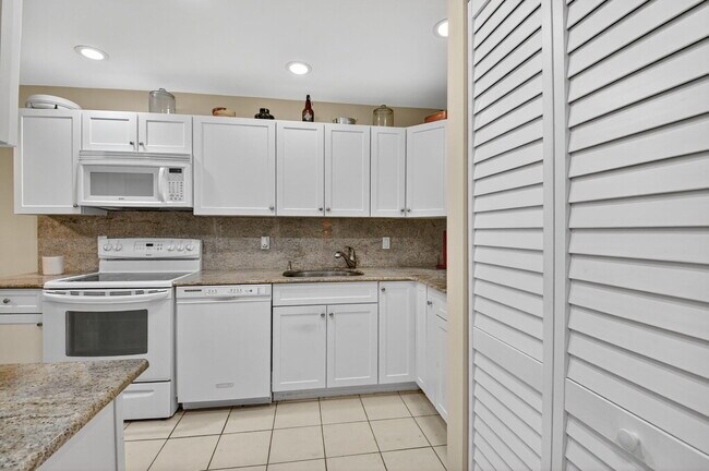 Foto del edificio - 7 Southport Ln